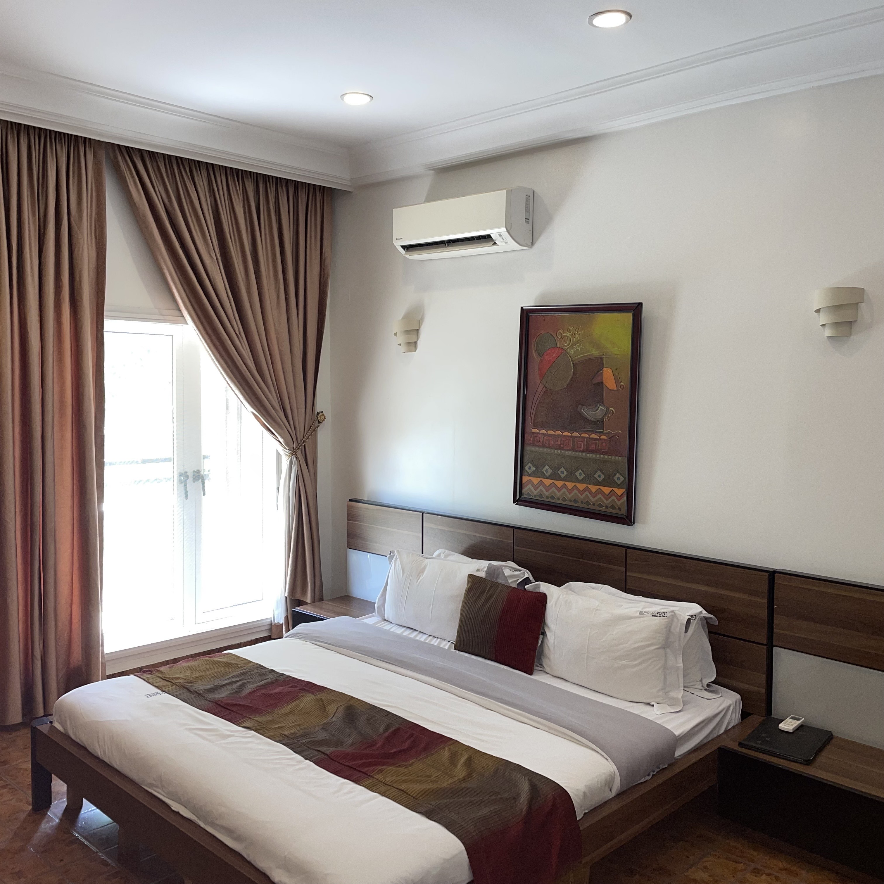 Room media thumbnail